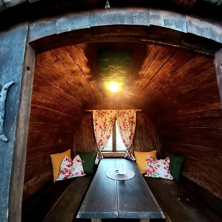 Kaerntnergmiat Vakantiehuis Feldkirchen in Kärnten